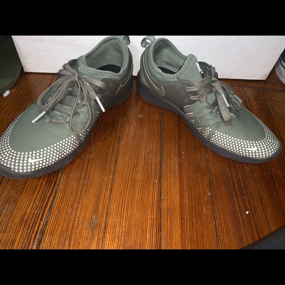 Nike training sneakers - Picture 3 of 3